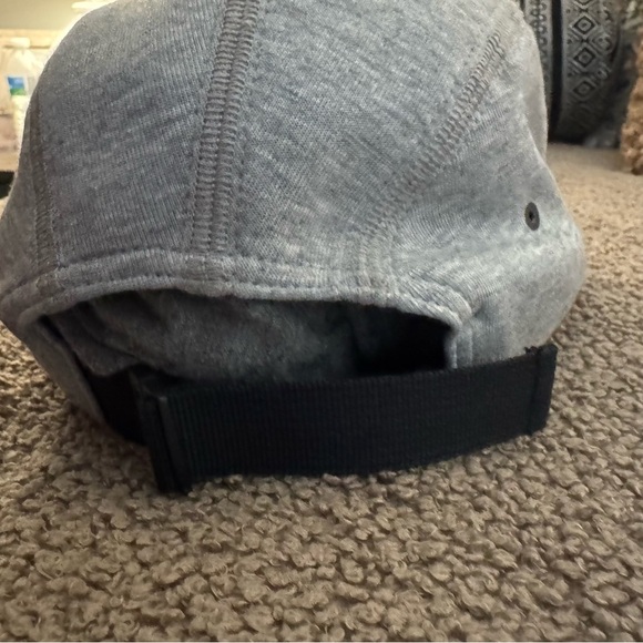 Nike Fly Unstructured Tech Fleece Cap Hat Size M/L --Great Condition-- - Picture 3 of 5